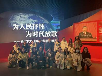 “感悟时代光影，汲取奋进力量”：外国语学院英语德语党支部、翻译党支部联合主题党日活动—中国电影博物馆篇