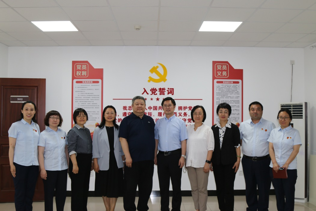 深化校地协同 共促人才培养——中国政法大学外国语学院、法律学院与北京市丰台区人力资源和社会保障局、劳动人事争议仲裁院开展交流座谈